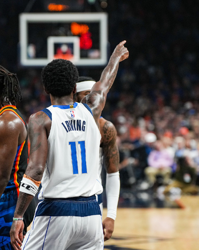 独行侠队客场险胜，助攻双核连线全明星的简单介绍