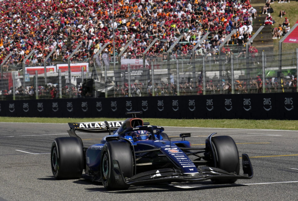 关于哈斯车队横扫红牛二队，维斯塔潘惊艳四座的信息