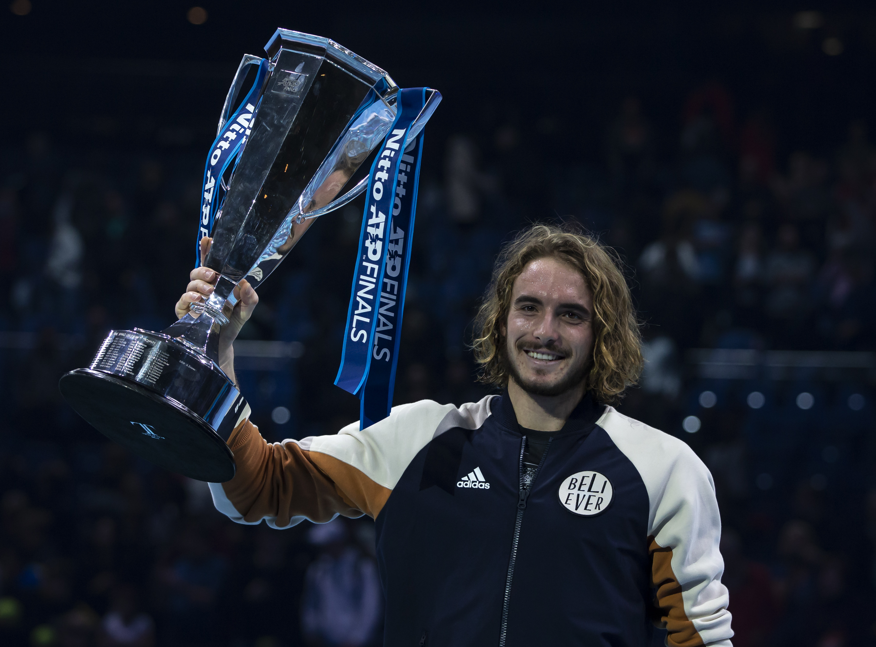 澳网横扫戴维斯杯,西西帕斯惊艳四座 澳网横扫戴维斯杯,西西帕斯惊艳四座