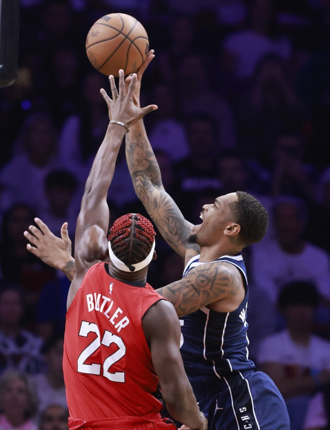 鹈鹕完胜76人，东契奇状态火热的简单介绍