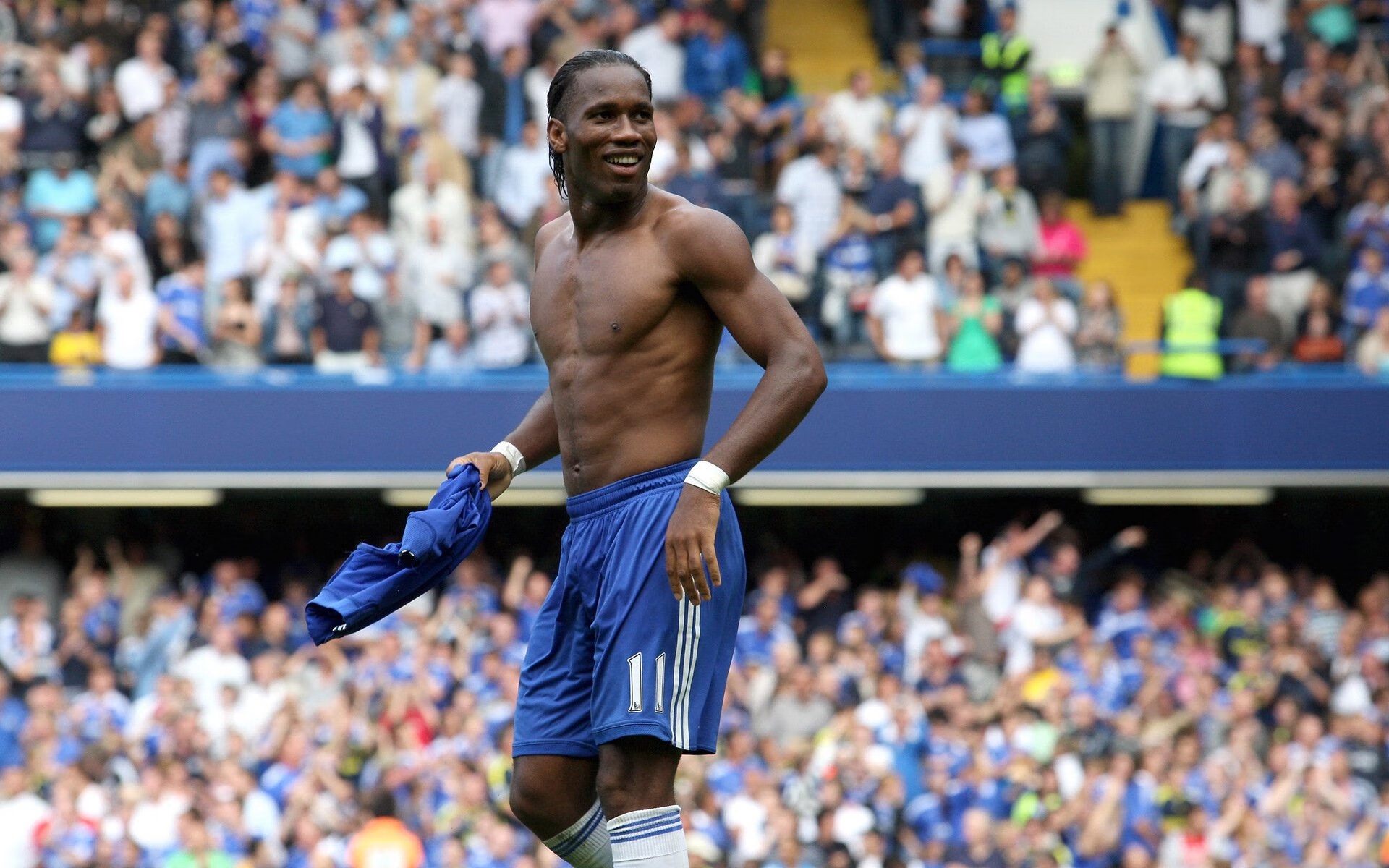 开云下载-绝杀与帽子戏法的交响，当土耳其撞翻瑞典，福登将星光抛向苍穹